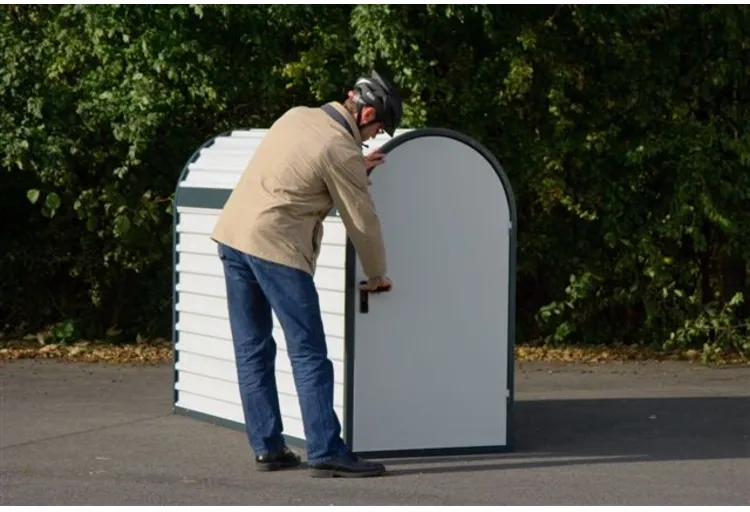 Fahrradgarage/Fahrradbox ′Classy′ (2050x820x1400 mm), ADFC Qualität, komplett montiert - Anwendungsbeispiel: Sichere Dreipunkt-Schließung