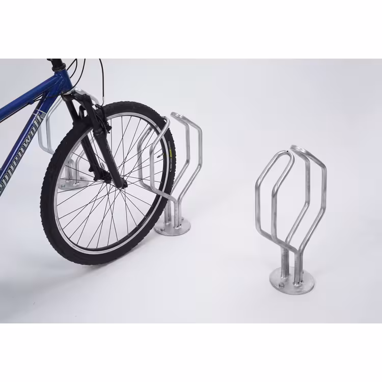 Einzelparker/Fahrrradständer Bodenparker Typ 3100, zum Aufdübeln - Anwendungsbeispiel: Bodenparker Typ 3100, 2er