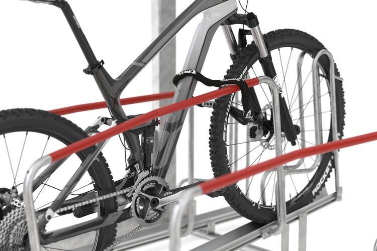 Detailansicht: sicheres Abstellen dank Anlehnbügel