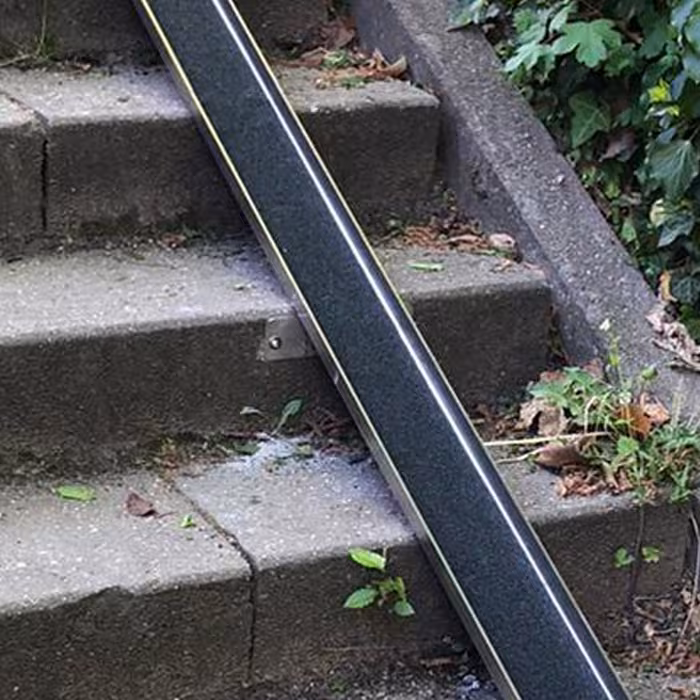 Anwendungsbeispiel: Befestigungsbügel zur Befestigung der Fahrradschiene -Easy Up- an den