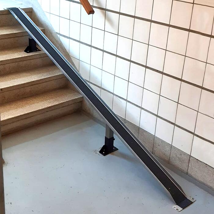 Anwendungsbeispiel: Höhenverstellbarer Fuß zum Ausgleich eines Neigungsabfalls (Art. 41466.0001)