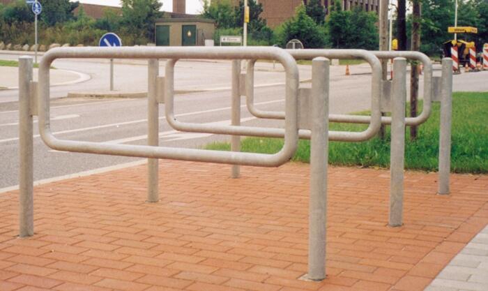 Anwendungsbeispiel: Anlehnbügel Kieler Bügel -Amrum- zum Einbetonieren (Art. 422.10)