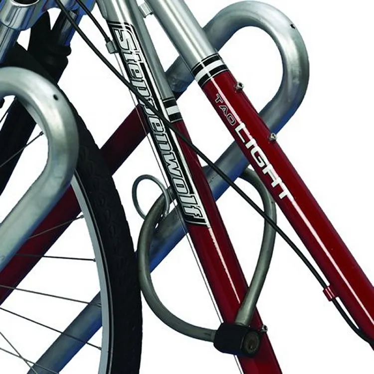 Fahrradständer Anlehnparker Typ 4500 XBF, ADFC Qualität, zweiseitige Radeinstellung - Detailansicht: Optimierter Diebstahlschutz