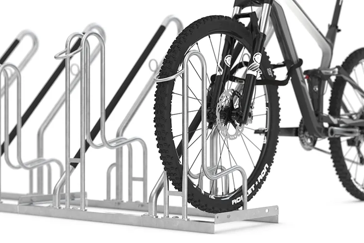 Detailansicht: Fahrradständer Anlehnparker Typ 4700 XBF, Anlehnbügel mit Anschlagschutz (Art.