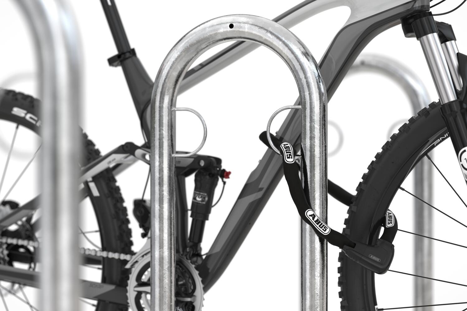 Reihenanlehnb&uuml;gel &prime;Track&prime; aus Stahl, H&ouml;he 850 mm