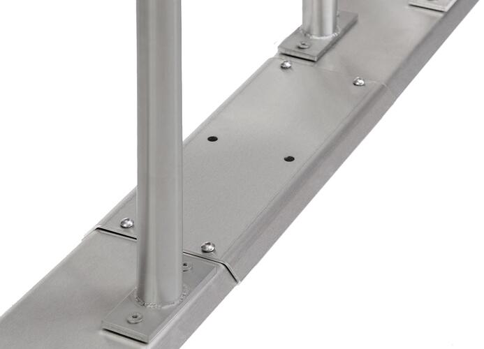 Adapterplatte für Reihenanlehnbügel ′Kalchas′ aus Stahl - Anwendungsbeispiel: